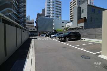 敷地内駐車場(屋外平面式)