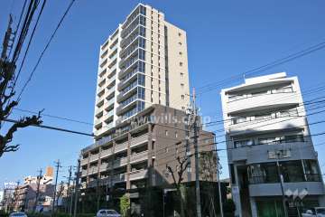 デュオヒルズ植田の外観（南側から）