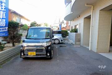 敷地内駐車場（屋外平面式）