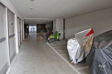 屋内バイク置場