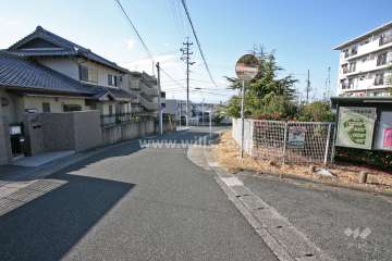 敷地南側の前面道路