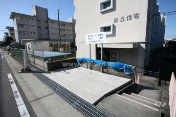 ゴミ置き場（東側）