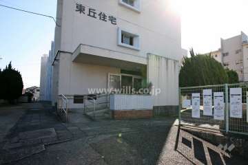 住戸出入り口（西側）