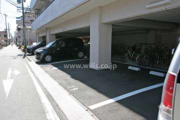 敷地内駐車場（屋内平面式）