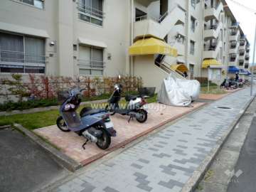 バイク置場
