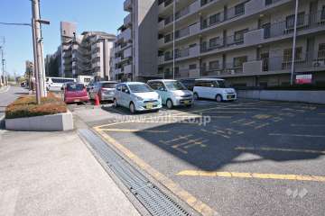 敷地内駐車場（屋外平面式）