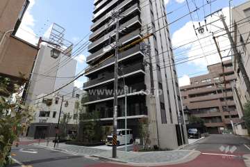 オープンレジデンシア栄 THE COURTの外観（基壇部）