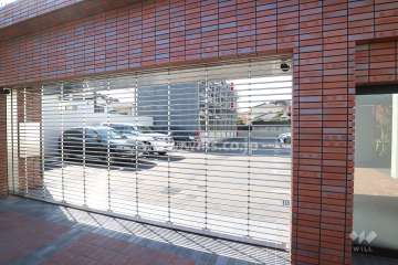 駐車場出入り口（リングシャッター付き）