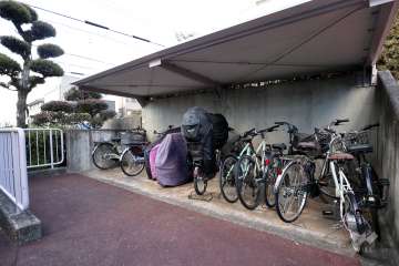 駐輪場（屋根付き）