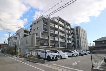 ブランズ甲子園口二見町の外観（北西側から）