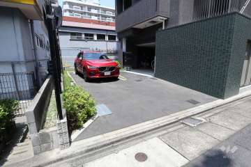 敷地内駐車場（屋外平面式）
