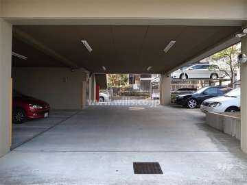 敷地内駐車場（機械式と平面式とがあります。）