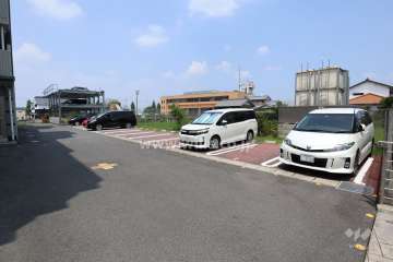 敷地内駐車場（屋外平面式）