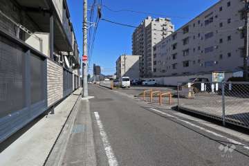 8号棟敷地北側前面道路