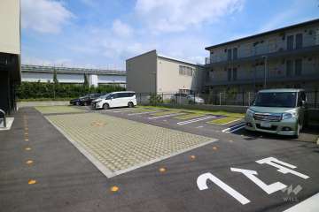 敷地内駐車場(屋外平面式)
