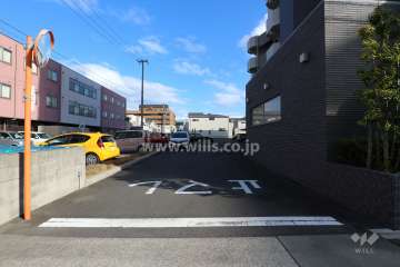 駐車場出入り口