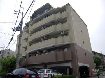 パークハイム千里津雲台の外観(北東から)