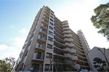 ツウィング宝塚中山１番館の外観（北西側から）