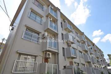 マンションの外観(南西側から)