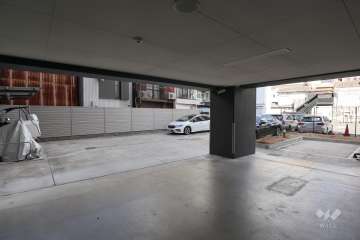 敷地内駐車場（屋外平面式）