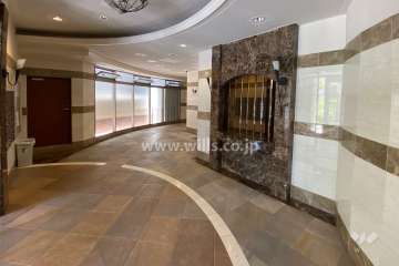 エントランスホール