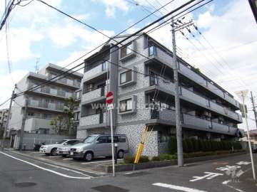 エンゼルハイム千里丘の外観(南西側から）