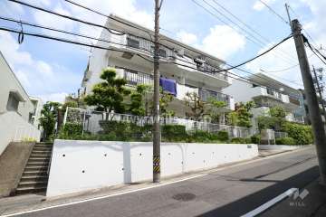 荘苑富士見台の外観（南西側から）
