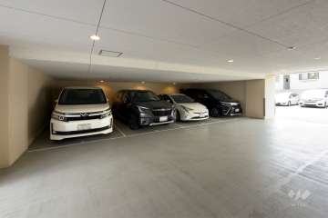 敷地内駐車場（屋内平面式）