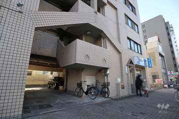 駐車場の出入り口