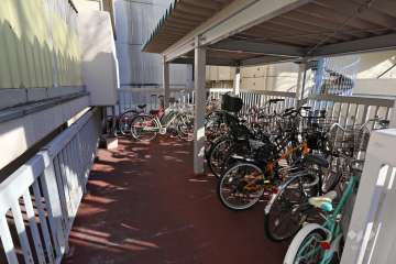 駐輪場（屋根付き）