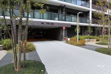 駐車場の出入口