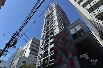 プラウドタワー栄の外観（南東側から）