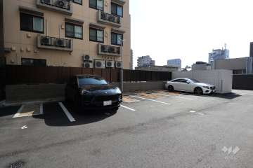 敷地内駐車場（屋外平面式）