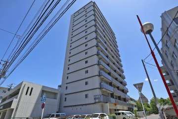 ブライムスイート建中寺の外観（南西側から）