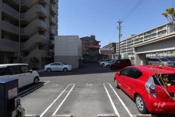 敷地内駐車場（屋外平面式）