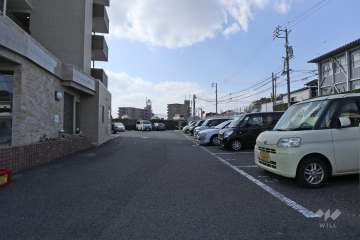 敷地内駐車場（屋外平面式）