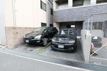 敷地内駐車場(屋外平面式)