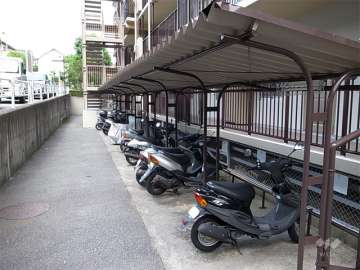 バイク置き場
