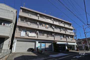 第二　三和ビルの外観（南西側から）