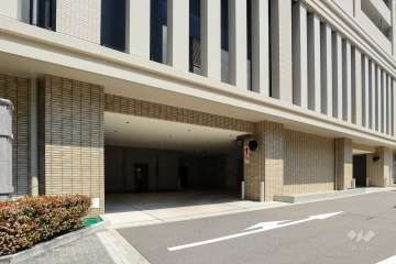 駐車場出入り口