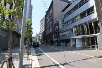 敷地北側の前面道路