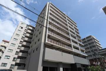 プレサンス ロジェ 伊丹郷町の外観（北西側から）