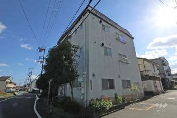 上牧マンションの外観（北東側から）