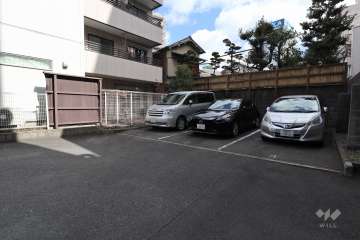 敷地内駐車場（屋外平面式）