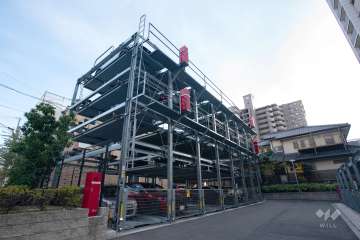 東側敷地内駐車場（屋外機械式）