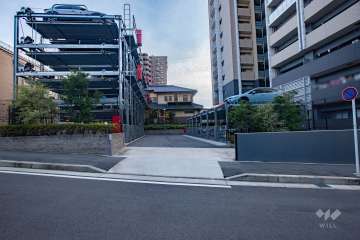 東側駐車場の出入口