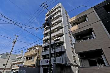 コンセール新栄の外観（南西側から）