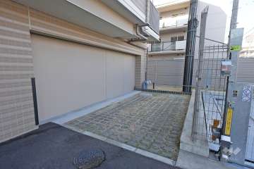 敷地内駐車場（屋外平面式）