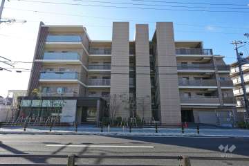 クレヴィア甲子園欅通りの外観（北東側から）