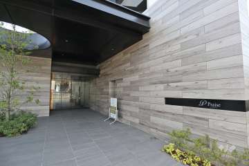 マンションの銘板
